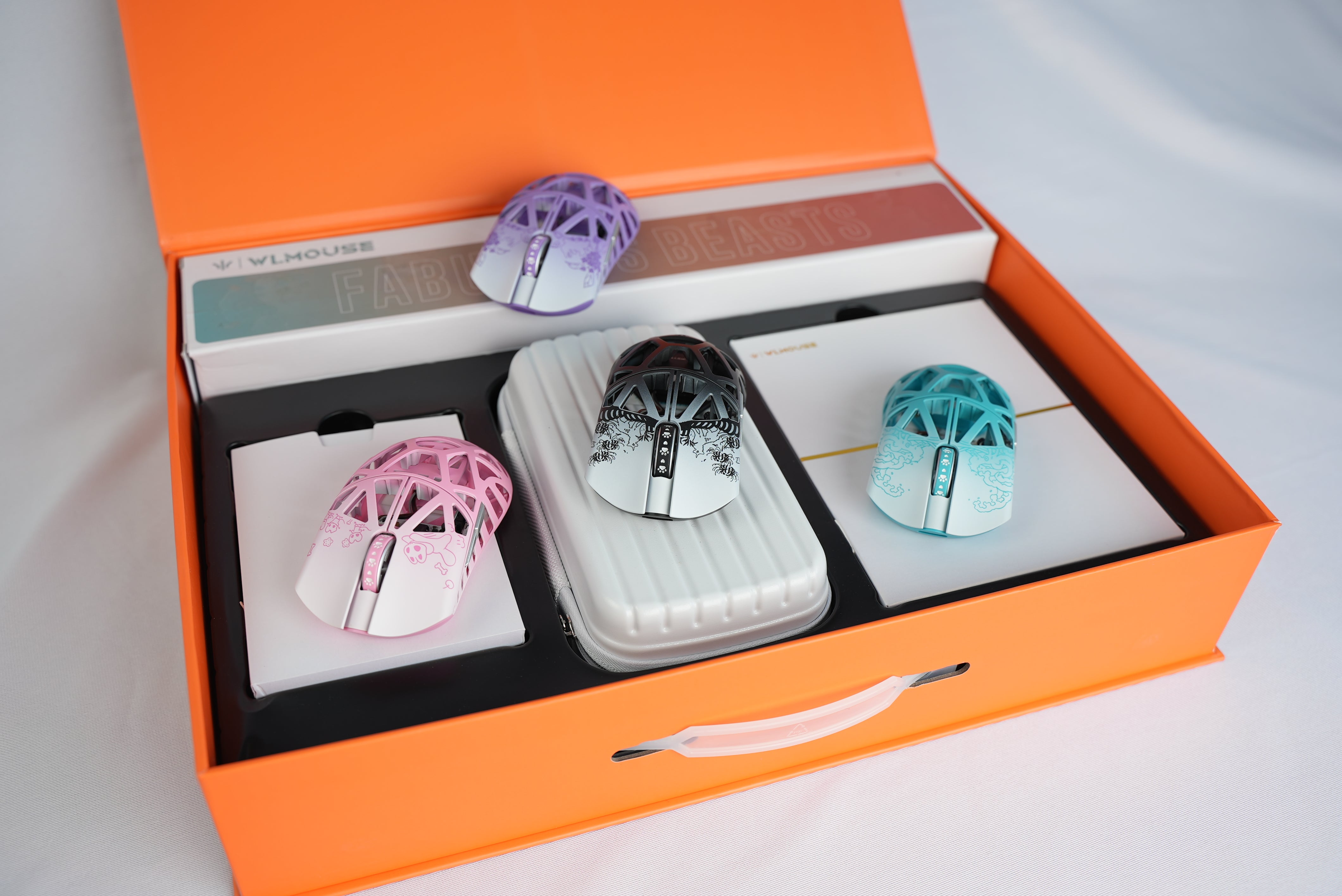 Fabulous Beasts X 8K Wireless Mouse - Limited Edition Box Set