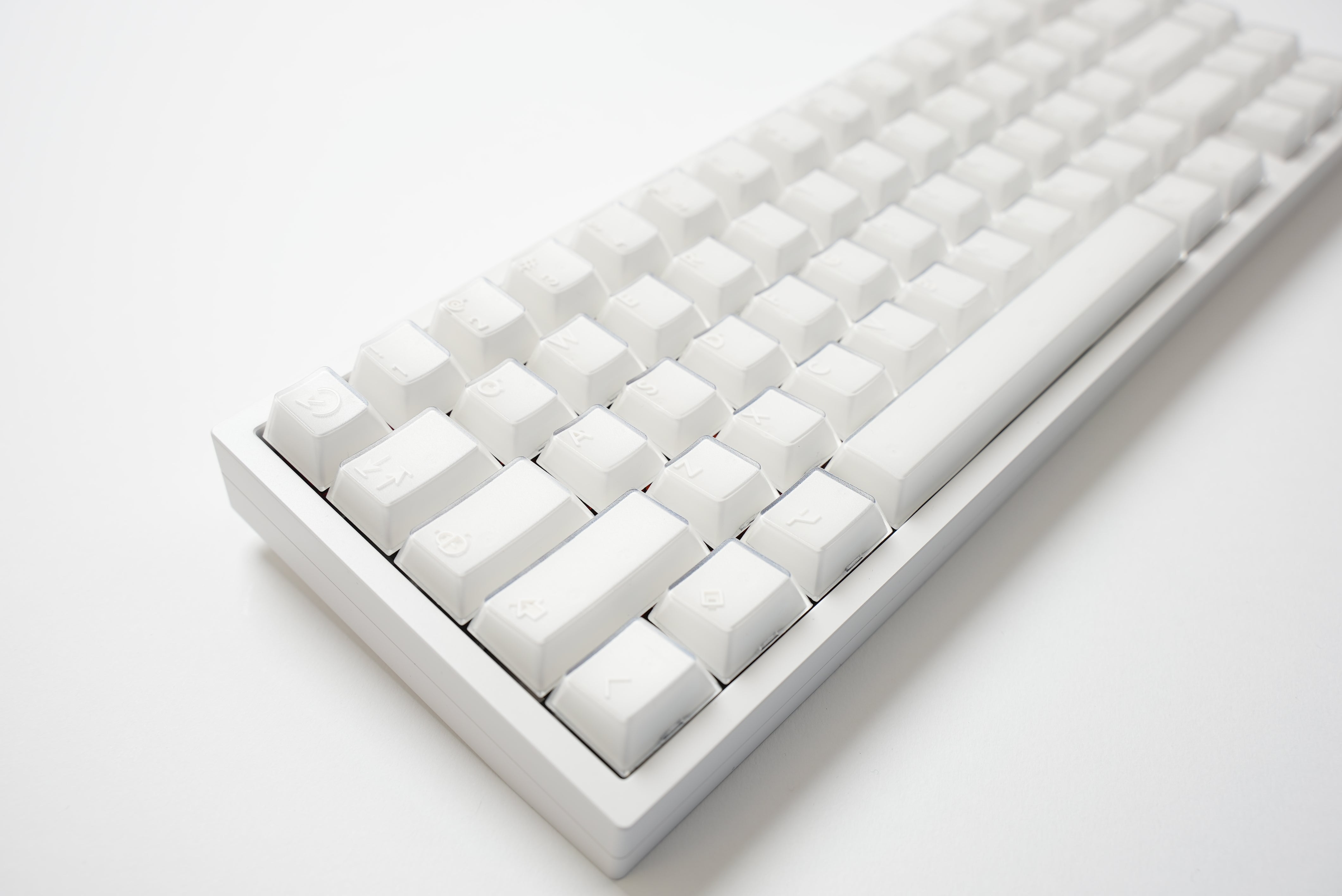 Fuji 65v2 Swirl Keyboard - Snow White