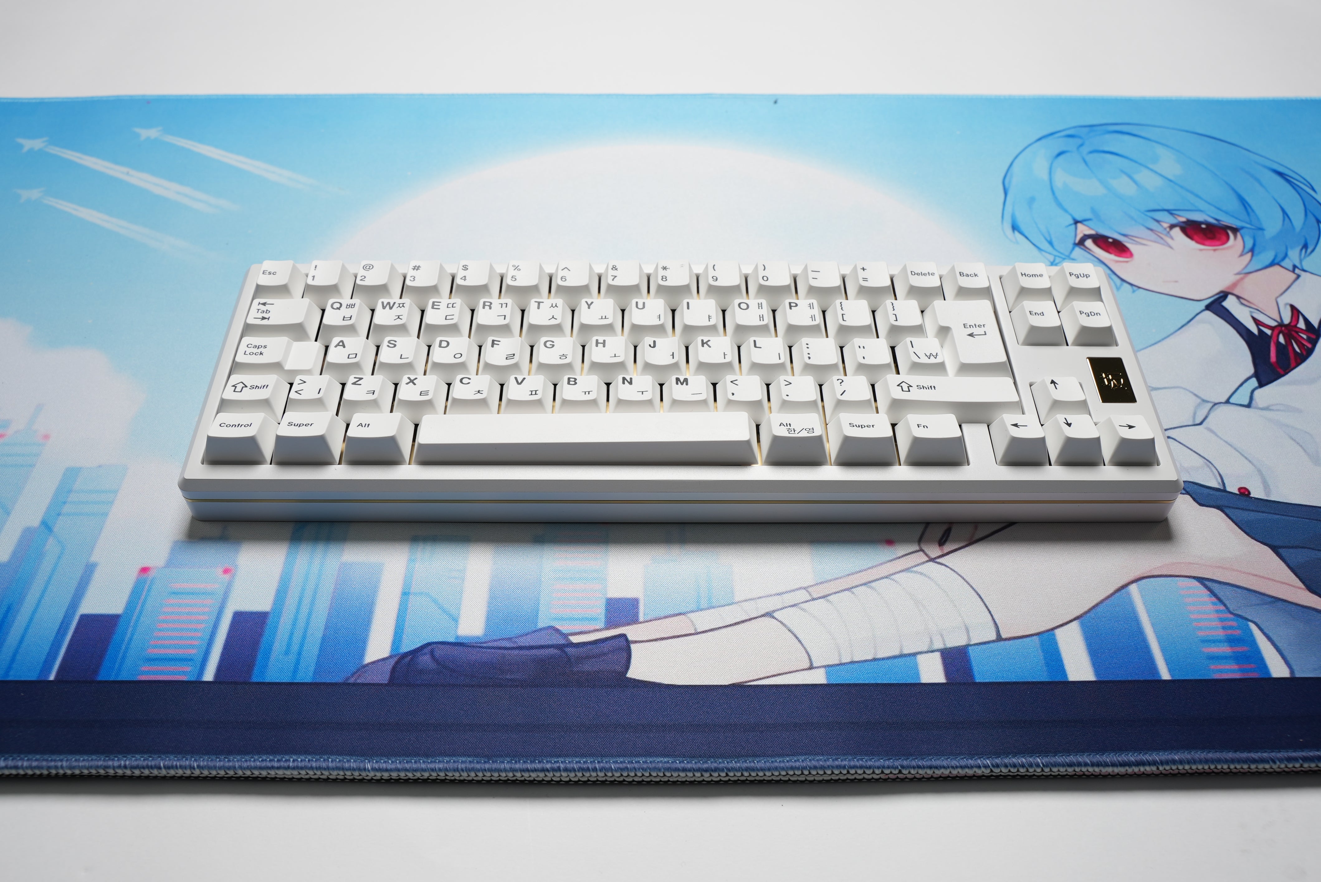 Saka 68 Mechanical Keyboard - White