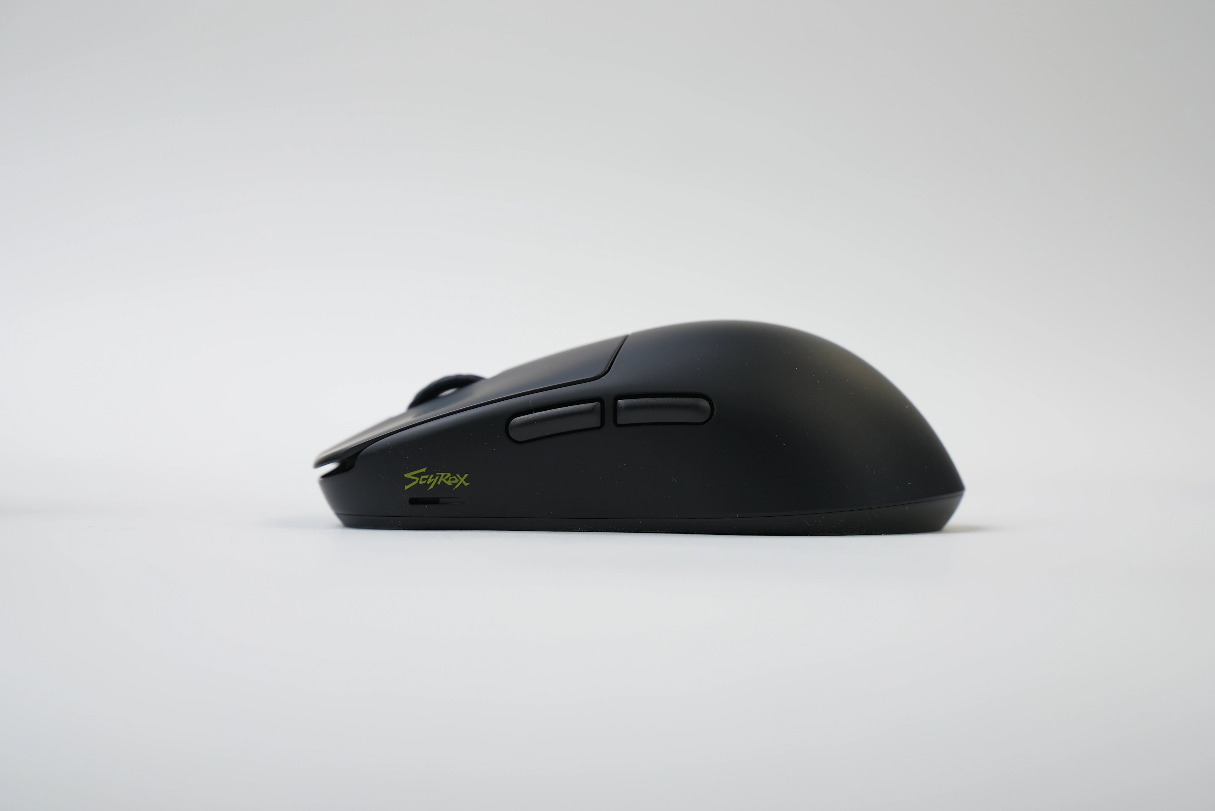 Scyrox V8 Wireless Mouse