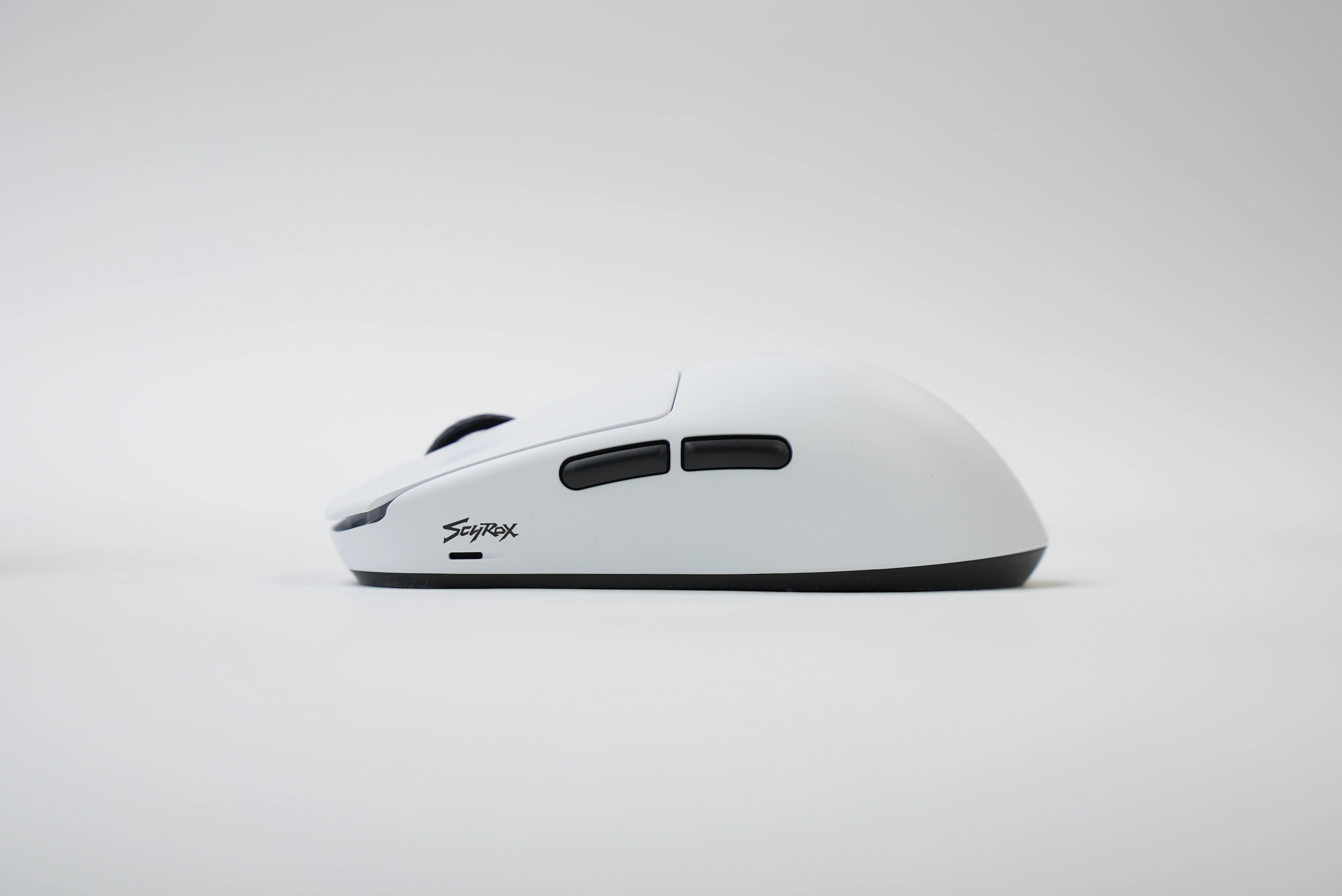 Scyrox V8 Wireless Mouse